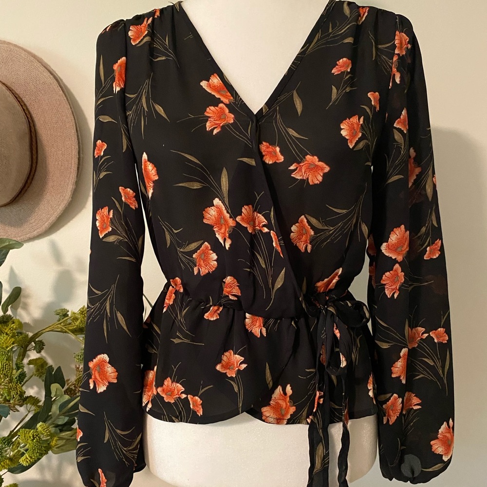Black Floral Cinched Waist Blouse